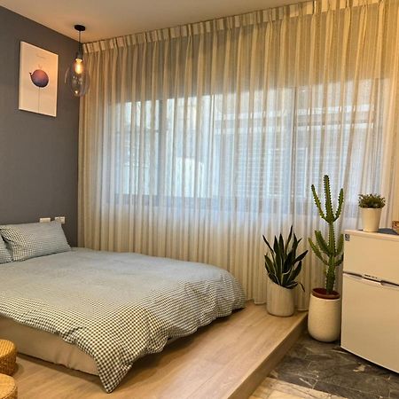 טאינאן 定春行旅 Haru Guesthouse מראה חיצוני תמונה